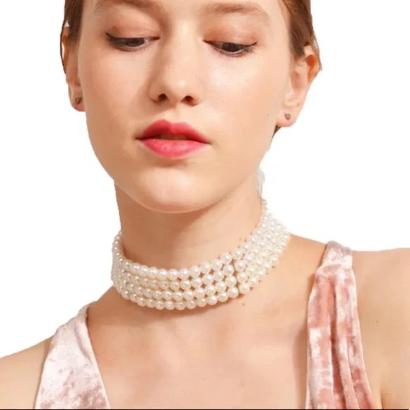🌟 Faux Pearl Wide Choker - Picture 1 of 3